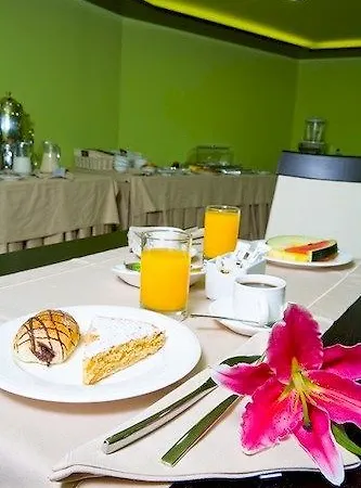 Royal Nayef Ξενοδοχείο