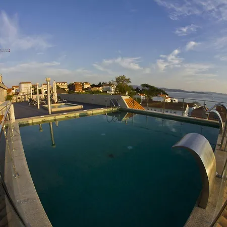 Royal Nayef Ξενοδοχείο 4*