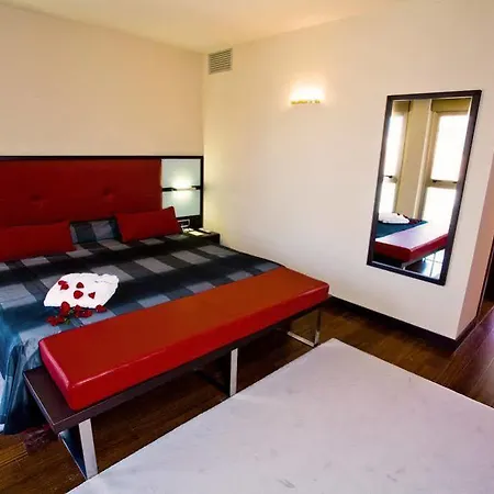 Royal Nayef 4* Portonovo