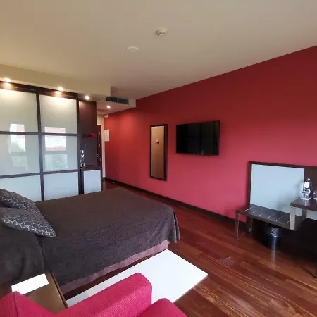 Royal Nayef Ξενοδοχείο