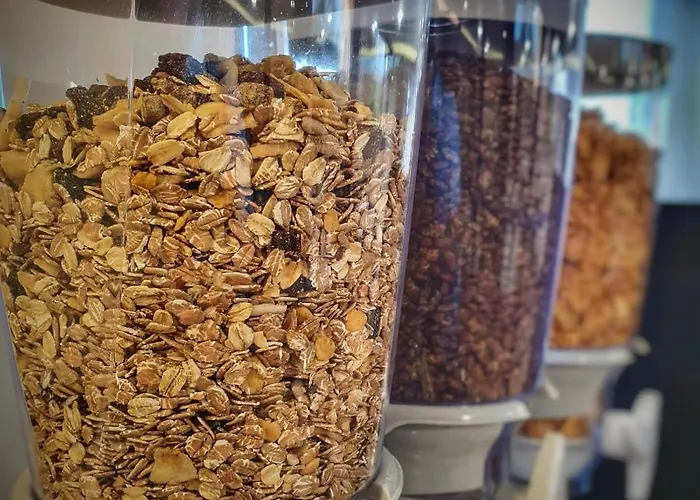 Ξενοδοχείο Royal Nayef 4*