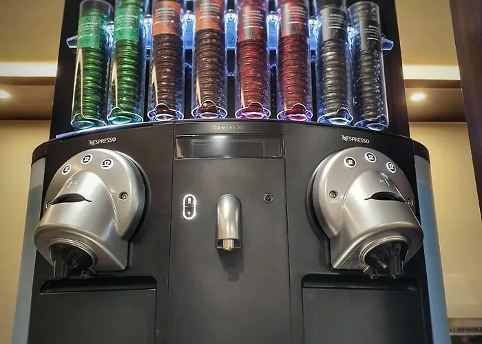 Royal Nayef Hotel 4*