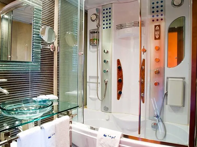 Royal Nayef Hotel Portonovo