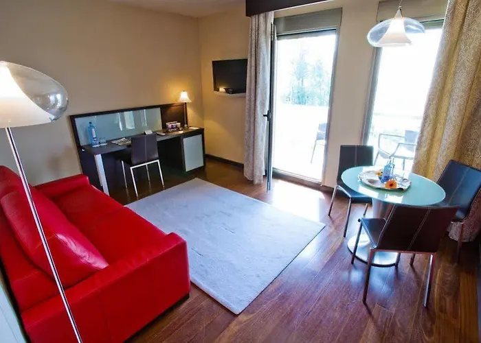 Royal Nayef Portonovo