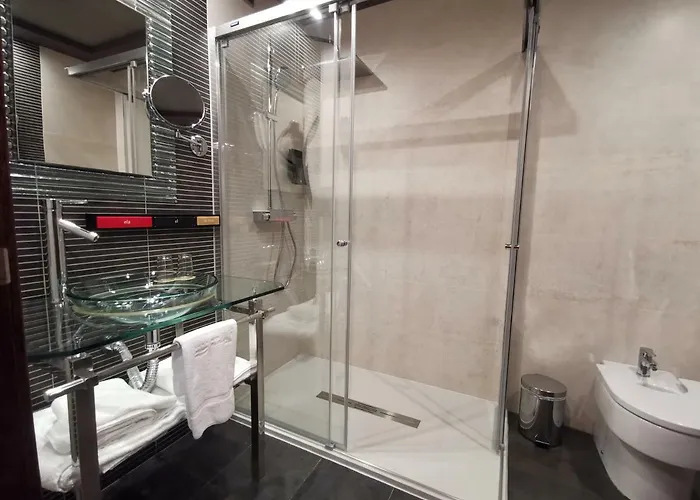 Royal Nayef Portonovo